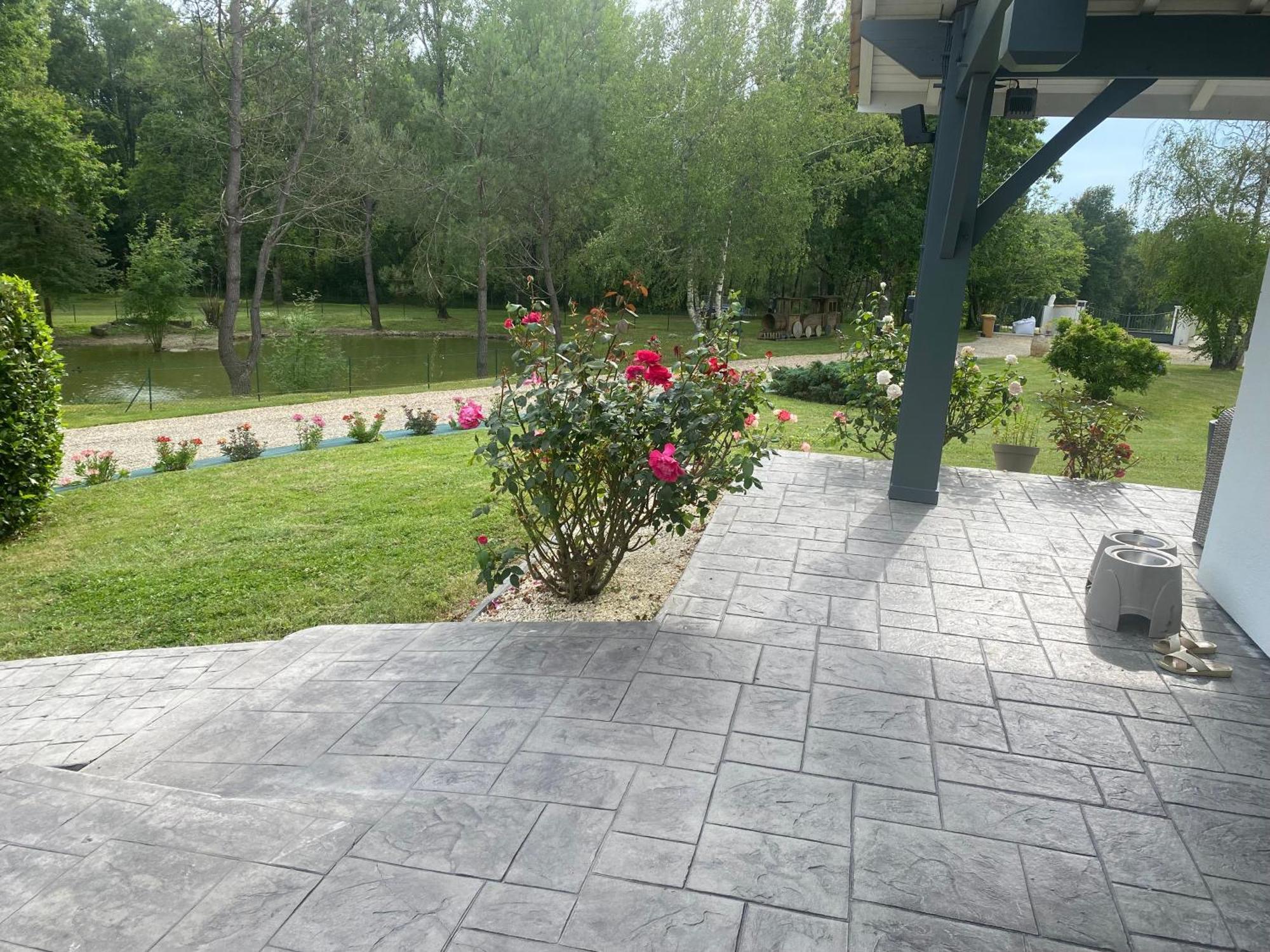 Les Pins Perdus Bed & Breakfast Saint-Ciers-d'Abzac Bagian luar foto