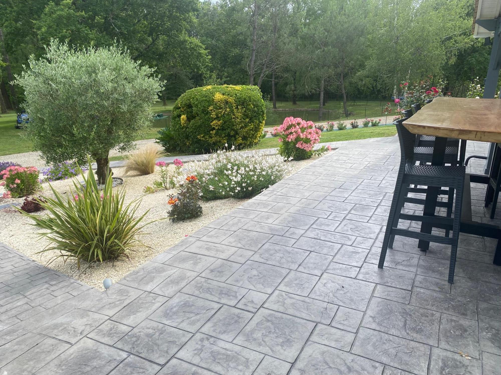 Les Pins Perdus Bed & Breakfast Saint-Ciers-d'Abzac Bagian luar foto